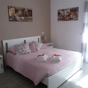 Pietro's House , Roma Italia
